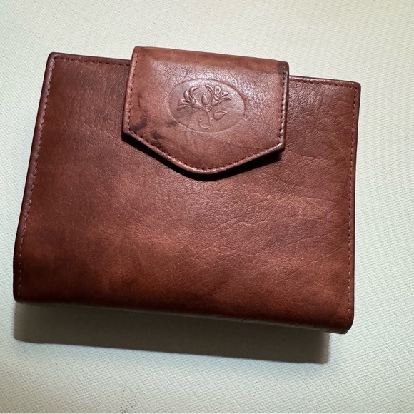 J. Buxton Women's Brown Leather Indexer Wallet - Picture 2 of 10